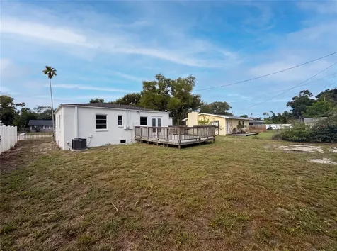 6129 5th Avenue N St Petersburg FL 33710