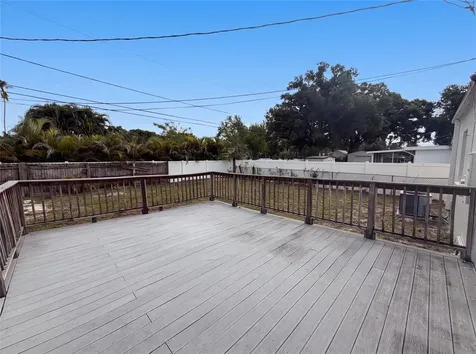 6129 5th Avenue N St Petersburg FL 33710