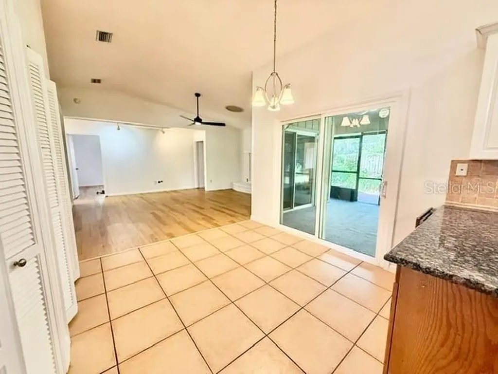 860 N Kansas Avenue Deland FL 32724
