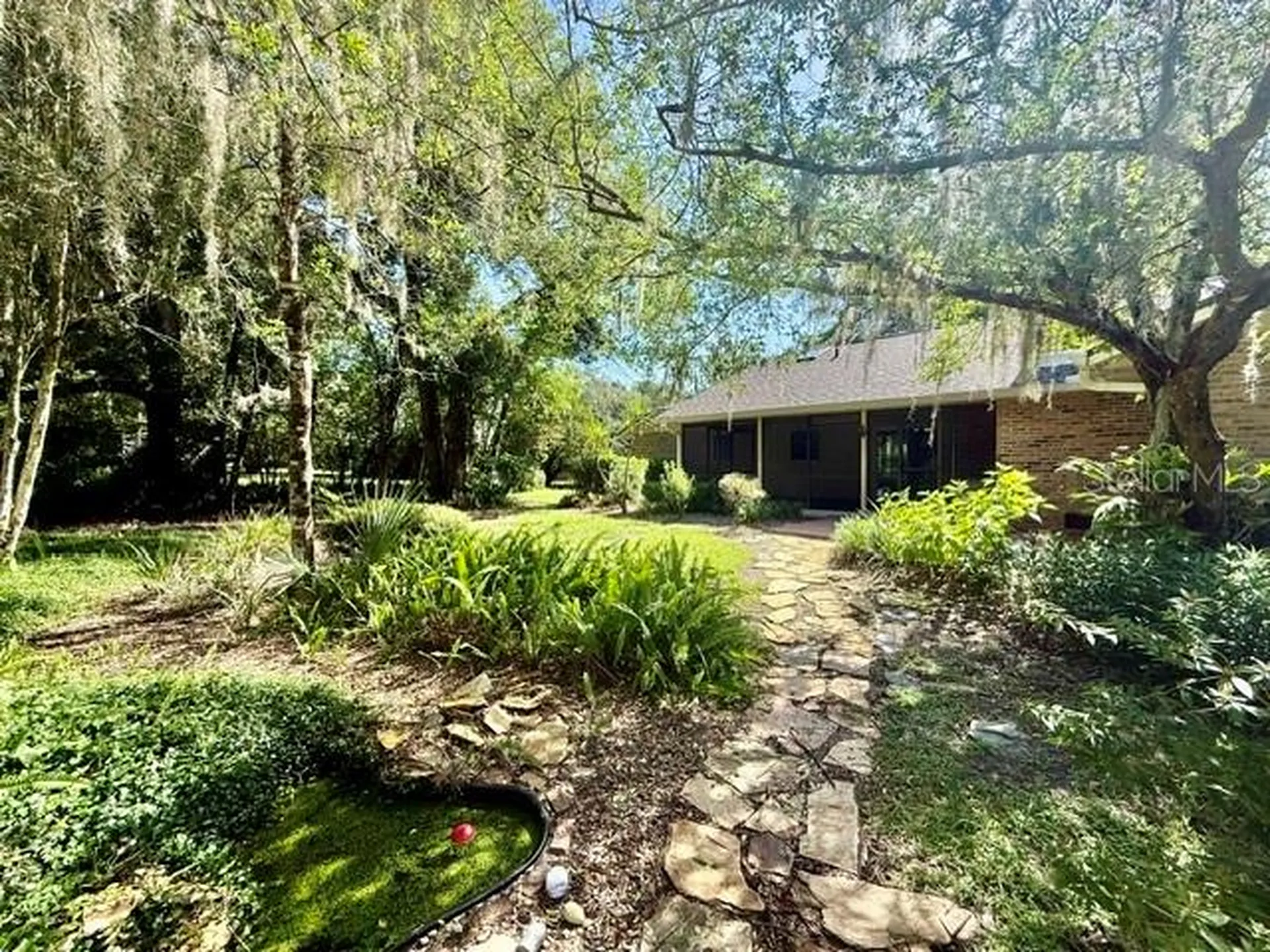 860 N Kansas Avenue Deland FL 32724