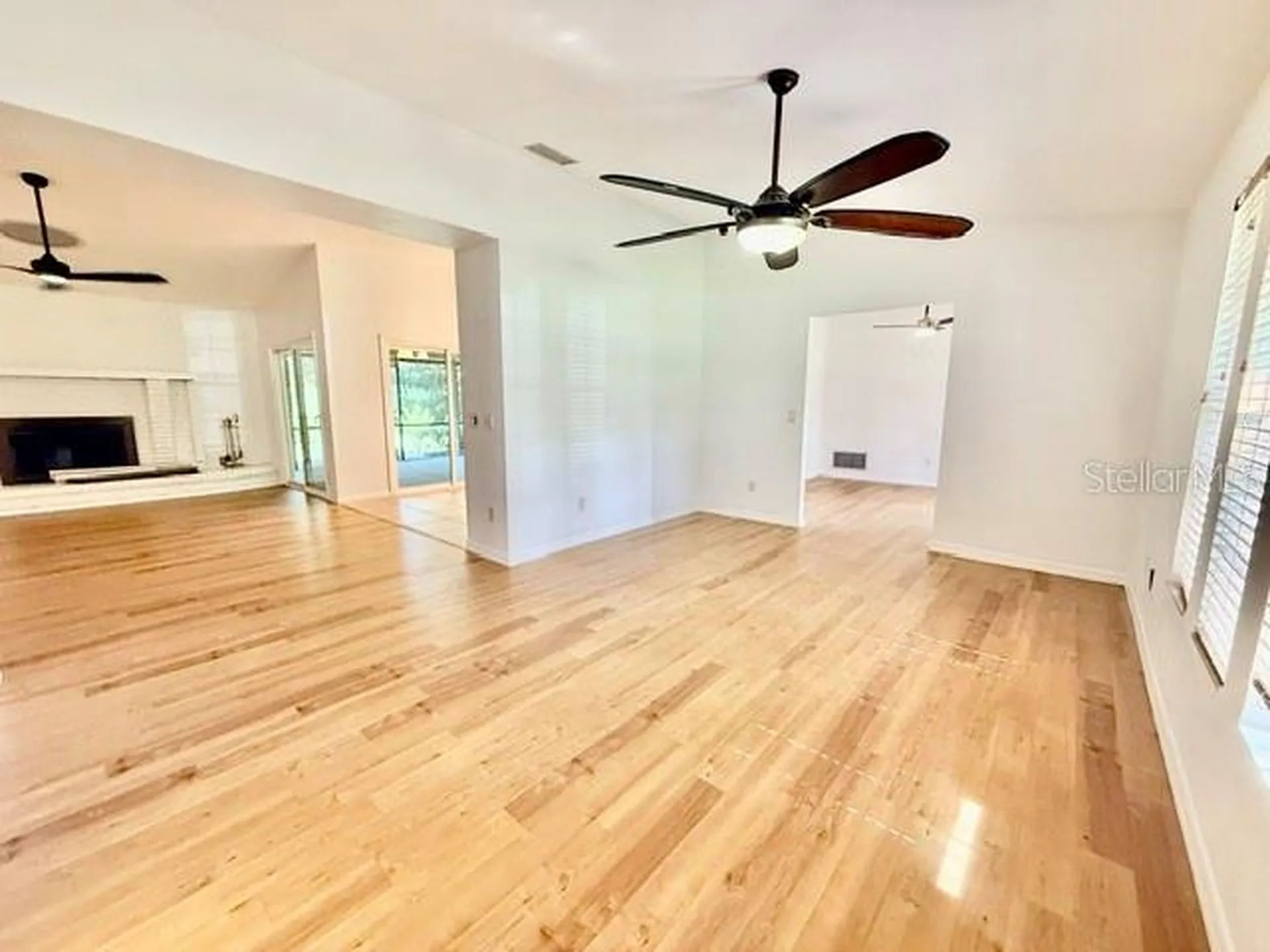 860 N Kansas Avenue Deland FL 32724