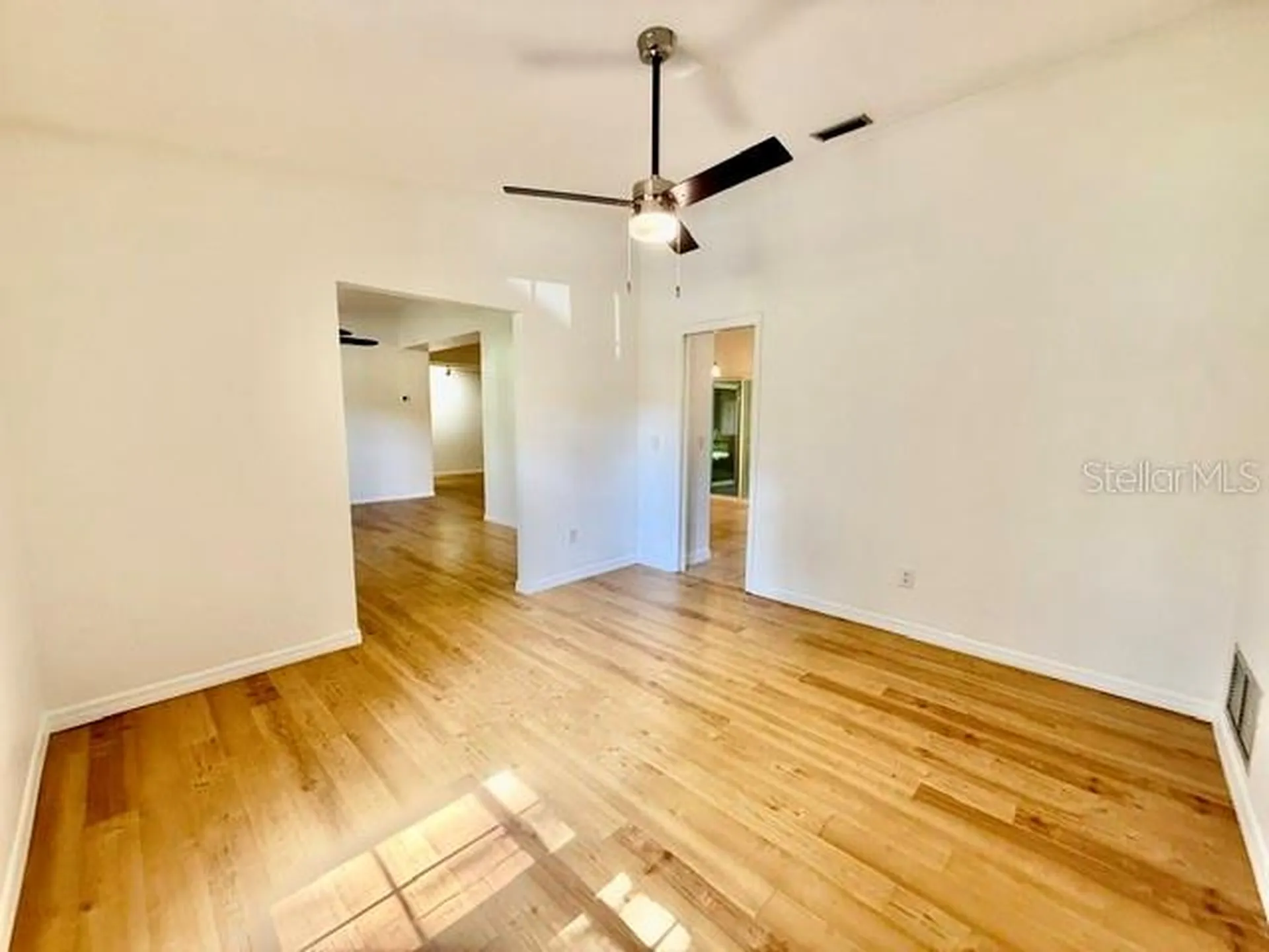 860 N Kansas Avenue Deland FL 32724