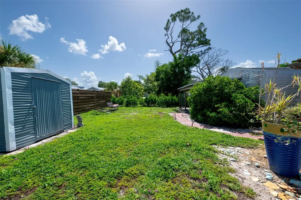 185 Winson Avenue Englewood FL 34223