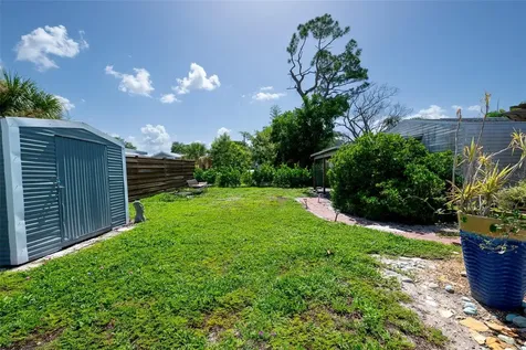 185 Winson Avenue Englewood FL 34223