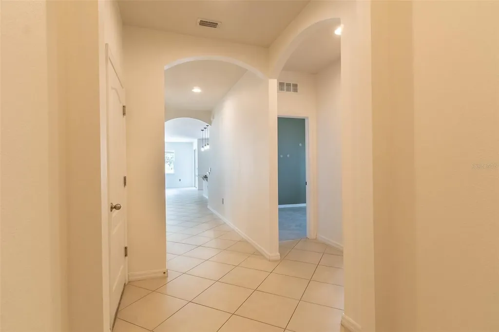 12152 Ledbury Commons Drive Gibsonton FL 33534