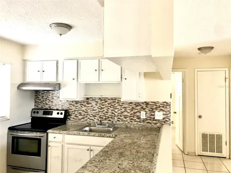 204 La Paz Drive Kissimmee FL 34743