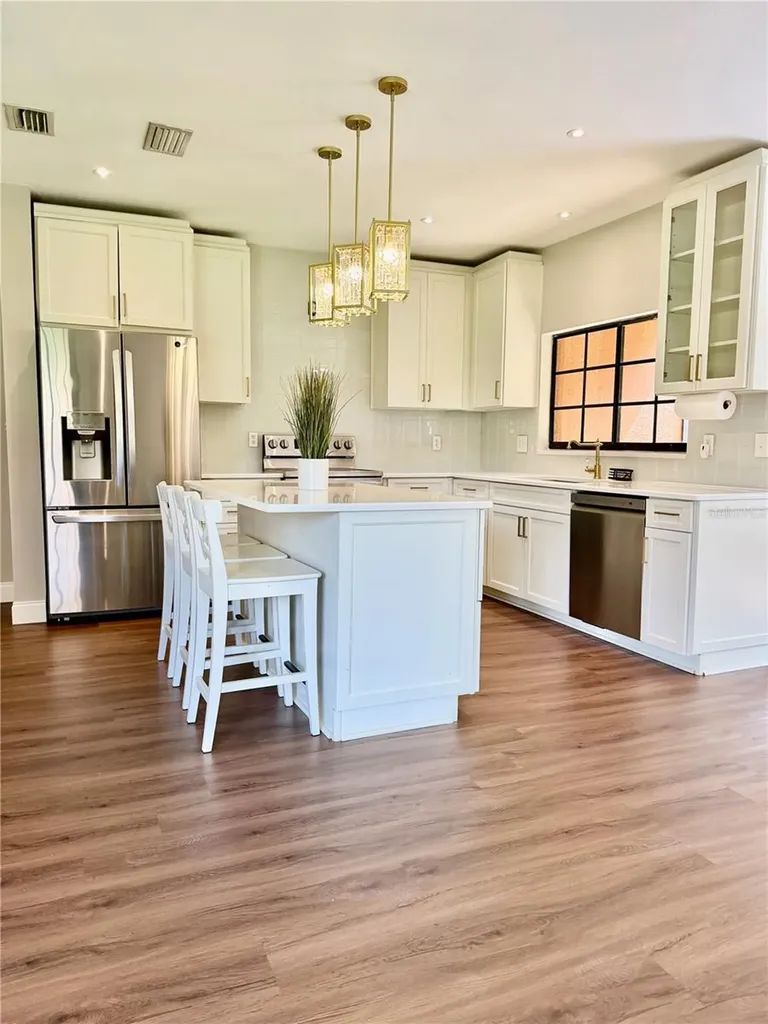 1050 Blackwater Drive Wesley Chapel FL 33543