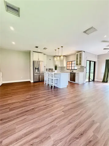 1050 Blackwater Drive Wesley Chapel FL 33543