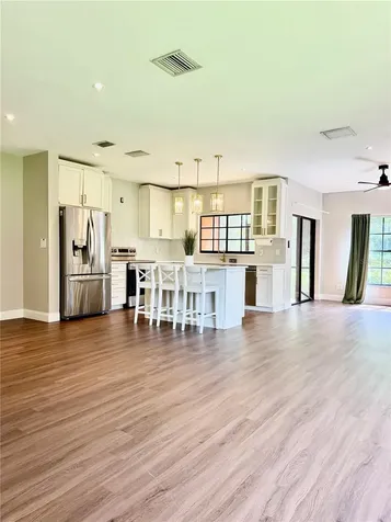 1050 Blackwater Drive Wesley Chapel FL 33543