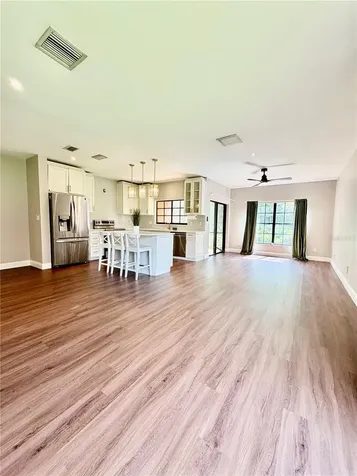 1050 Blackwater Drive Wesley Chapel FL 33543