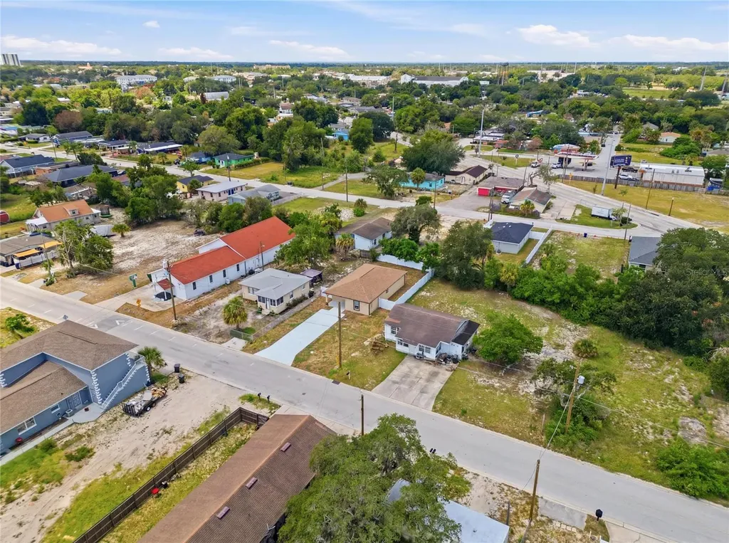 2435 5th St NE Winter Haven FL 33881