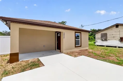 2435 5th St NE Winter Haven FL 33881
