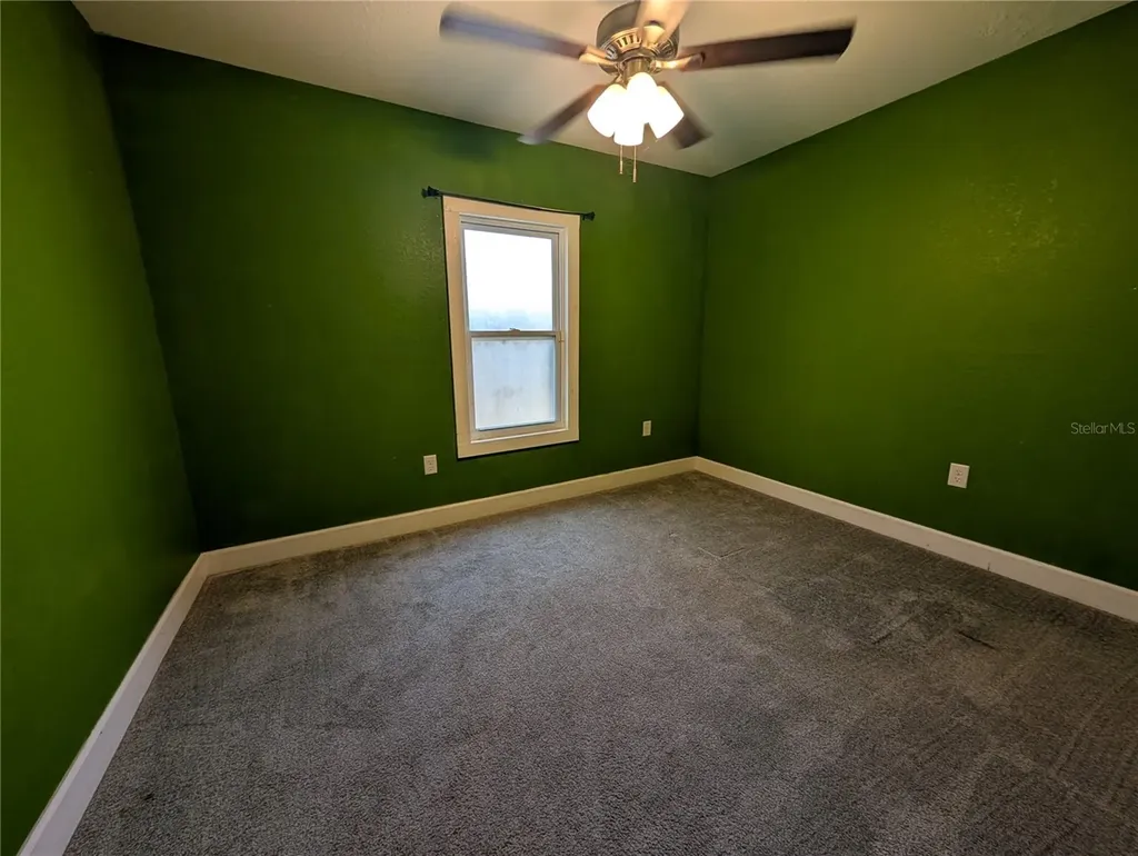 739 Center Street Waverly FL 33877