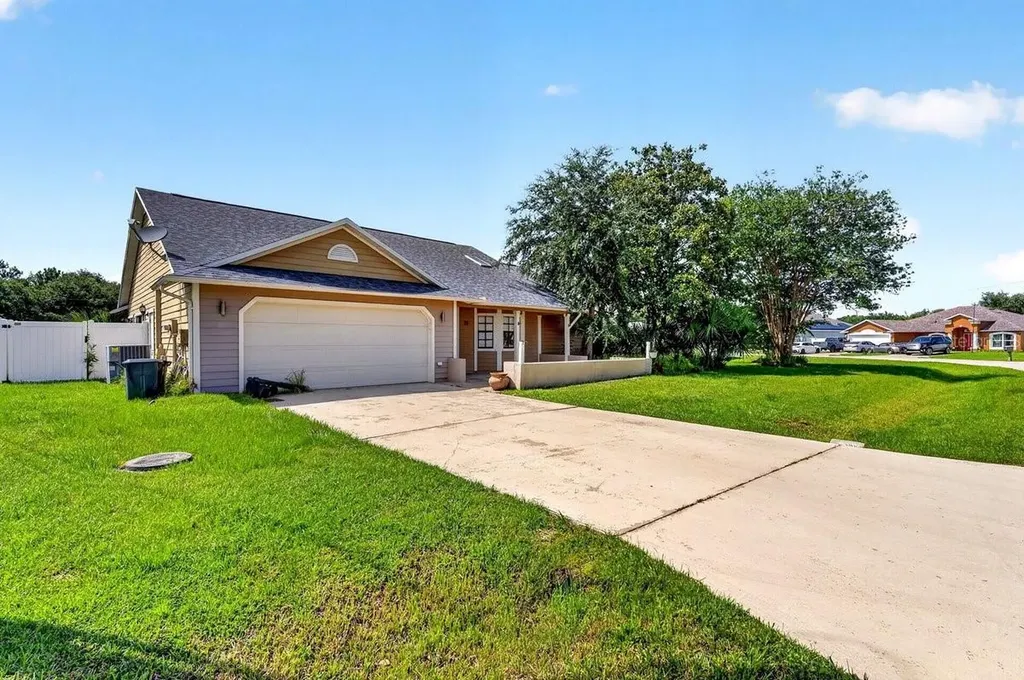 19 Big Dipper Lane Palm Coast FL 32137