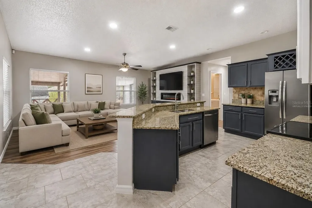 1965 Alameda Drive Deltona FL 32738