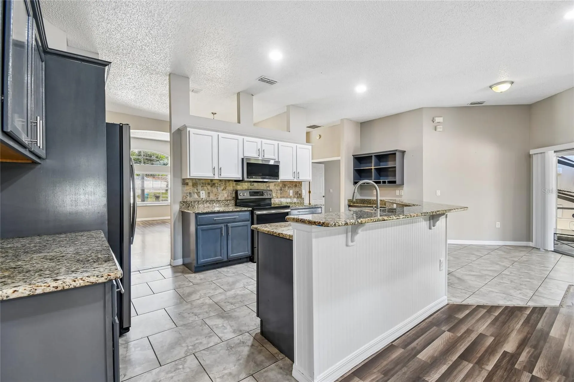 1965 Alameda Drive Deltona FL 32738