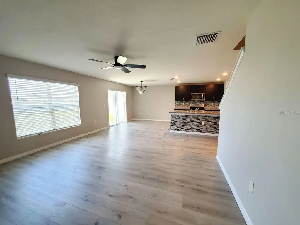 1014 Golden Shiner Avenue Ruskin FL 33570