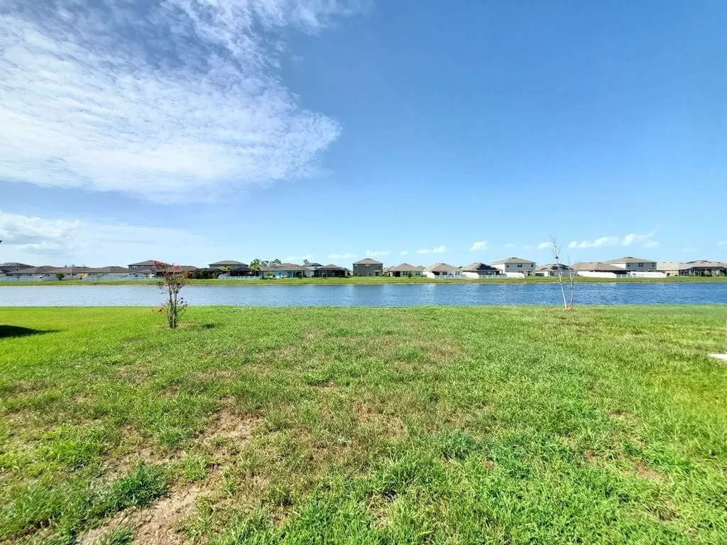 1014 Golden Shiner Avenue Ruskin FL 33570