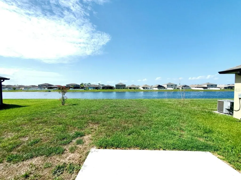 1014 Golden Shiner Avenue Ruskin FL 33570
