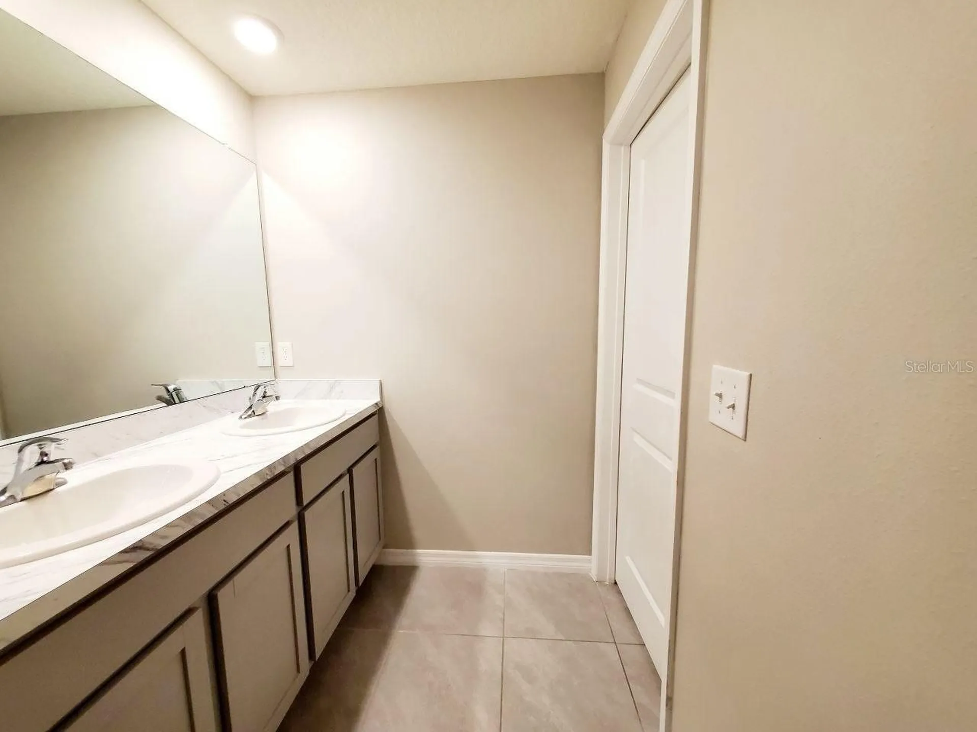 1014 Golden Shiner Avenue Ruskin FL 33570