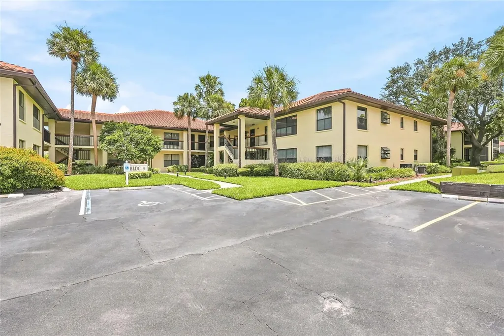 908 Hammock Pine Boulevard Clearwater FL 33761