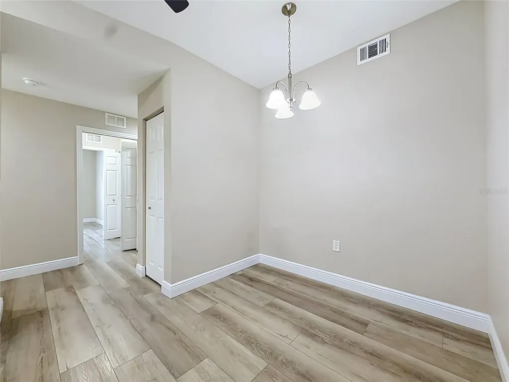 5281 Bowline Court Oxford FL 34484