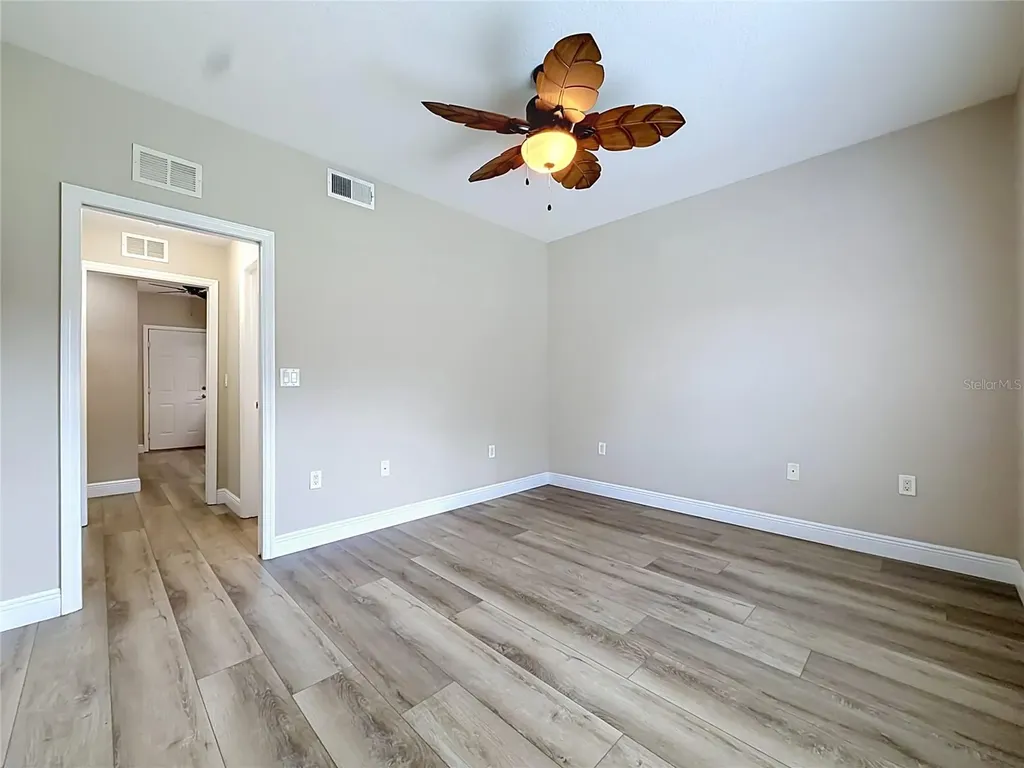 5281 Bowline Court Oxford FL 34484