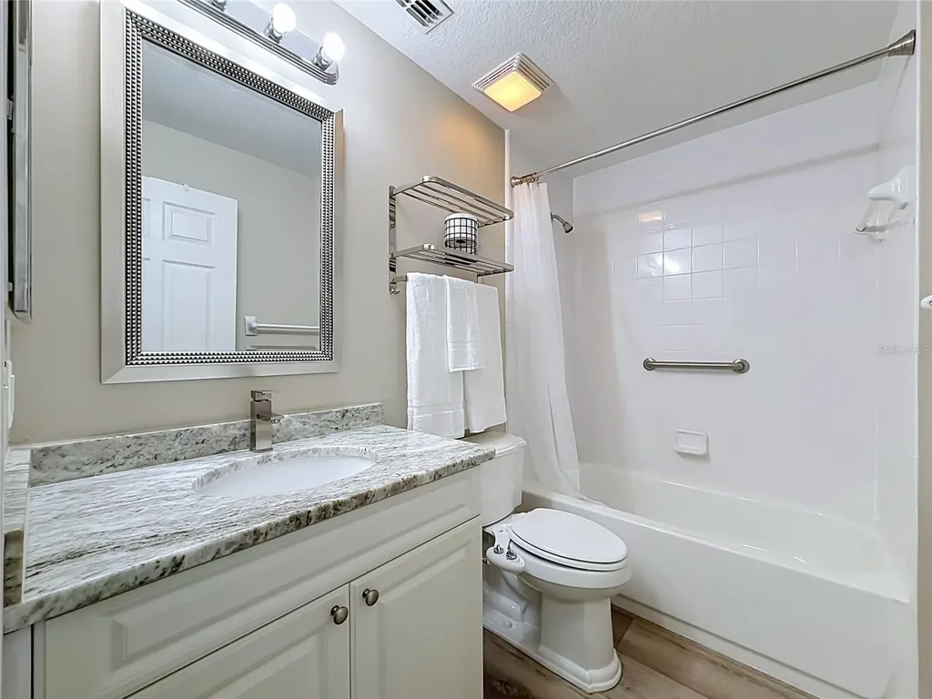 5281 Bowline Court Oxford FL 34484