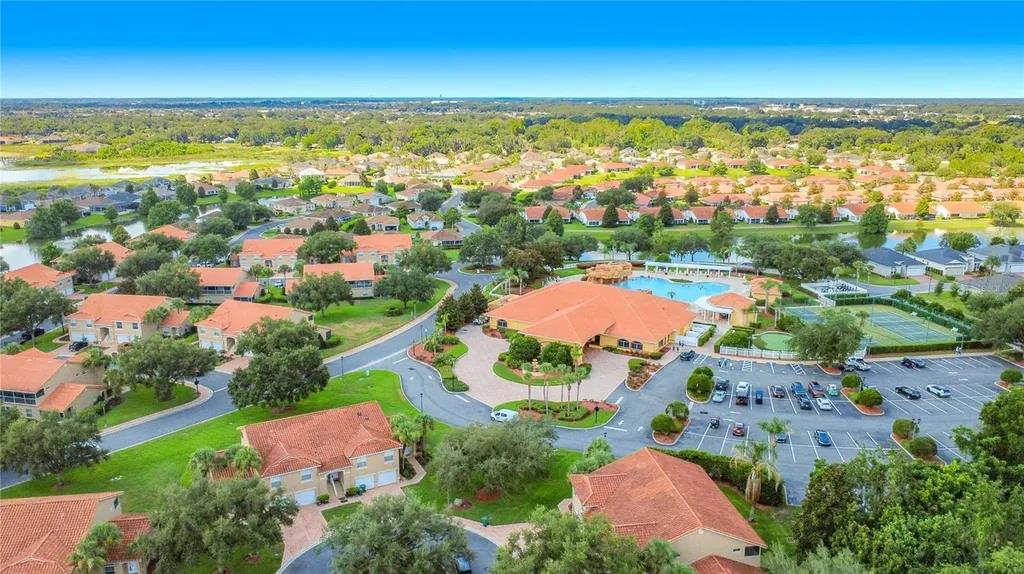 5281 Bowline Court Oxford FL 34484