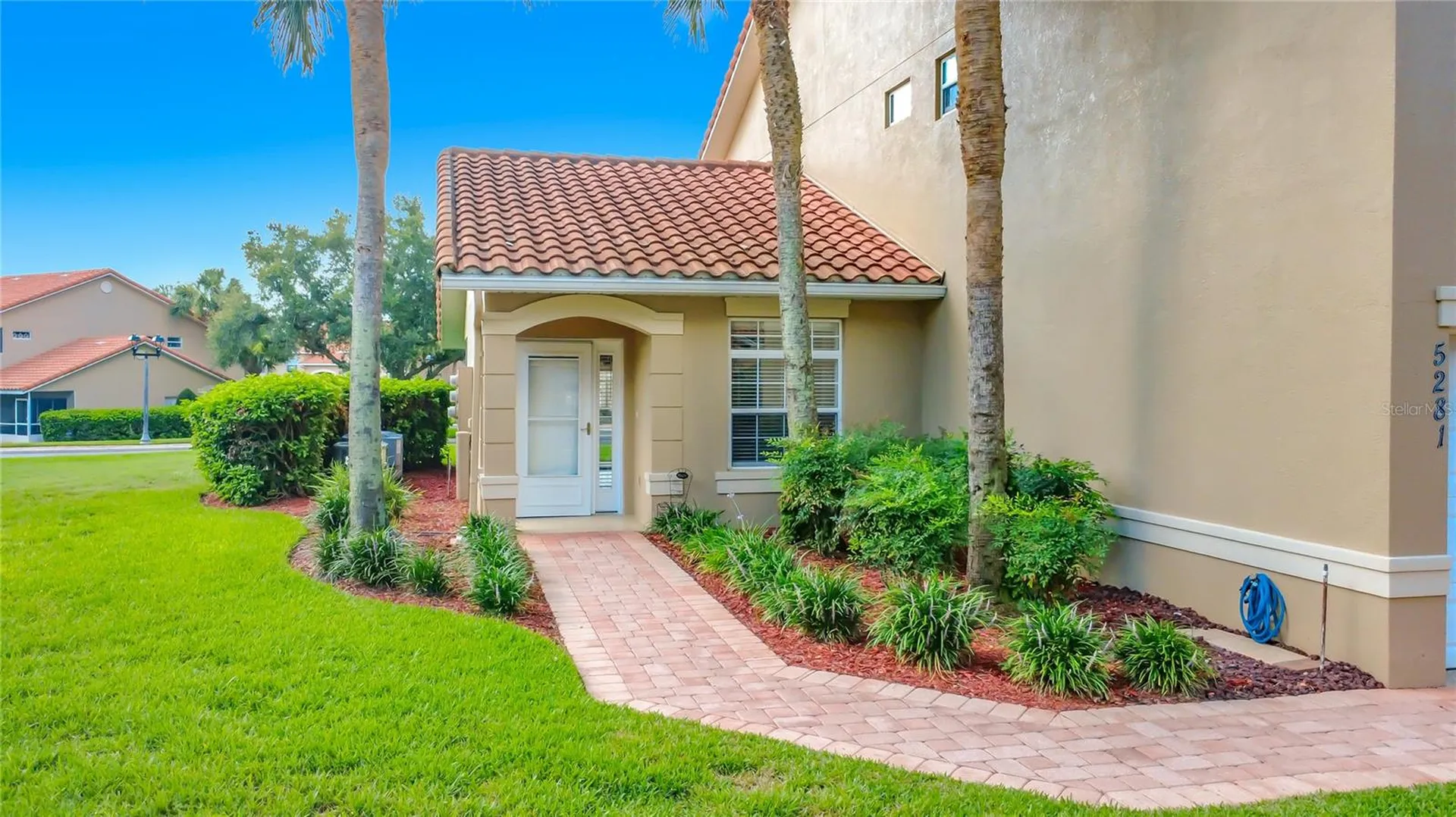 5281 Bowline Court Oxford FL 34484