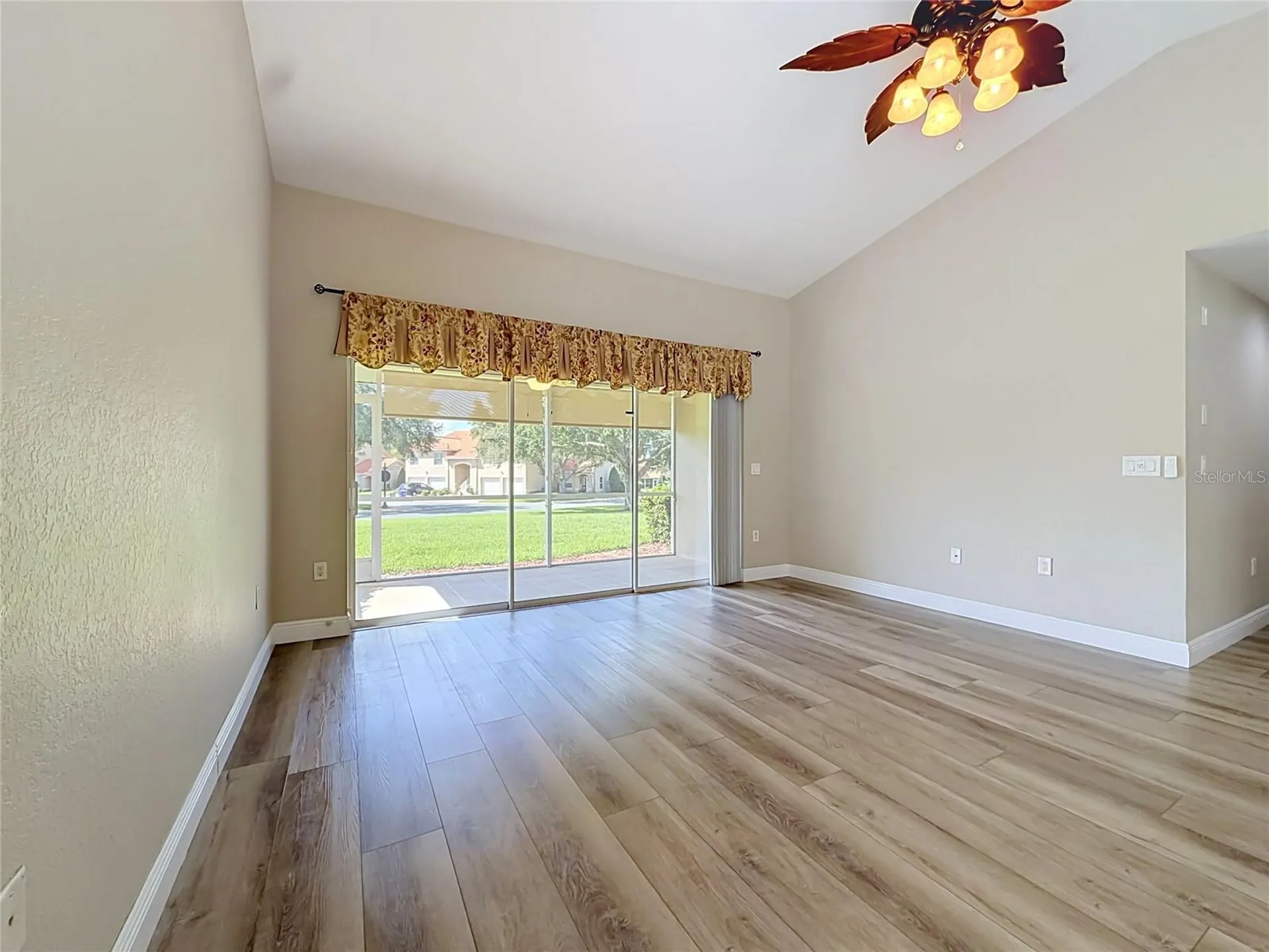 5281 Bowline Court Oxford FL 34484