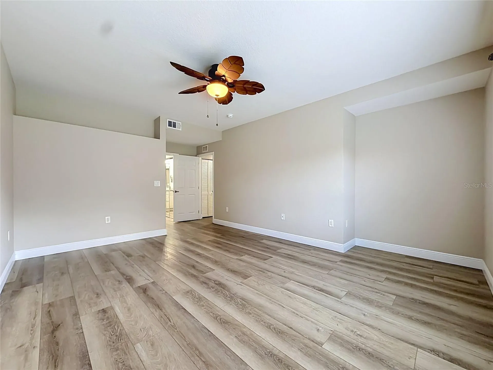 5281 Bowline Court Oxford FL 34484