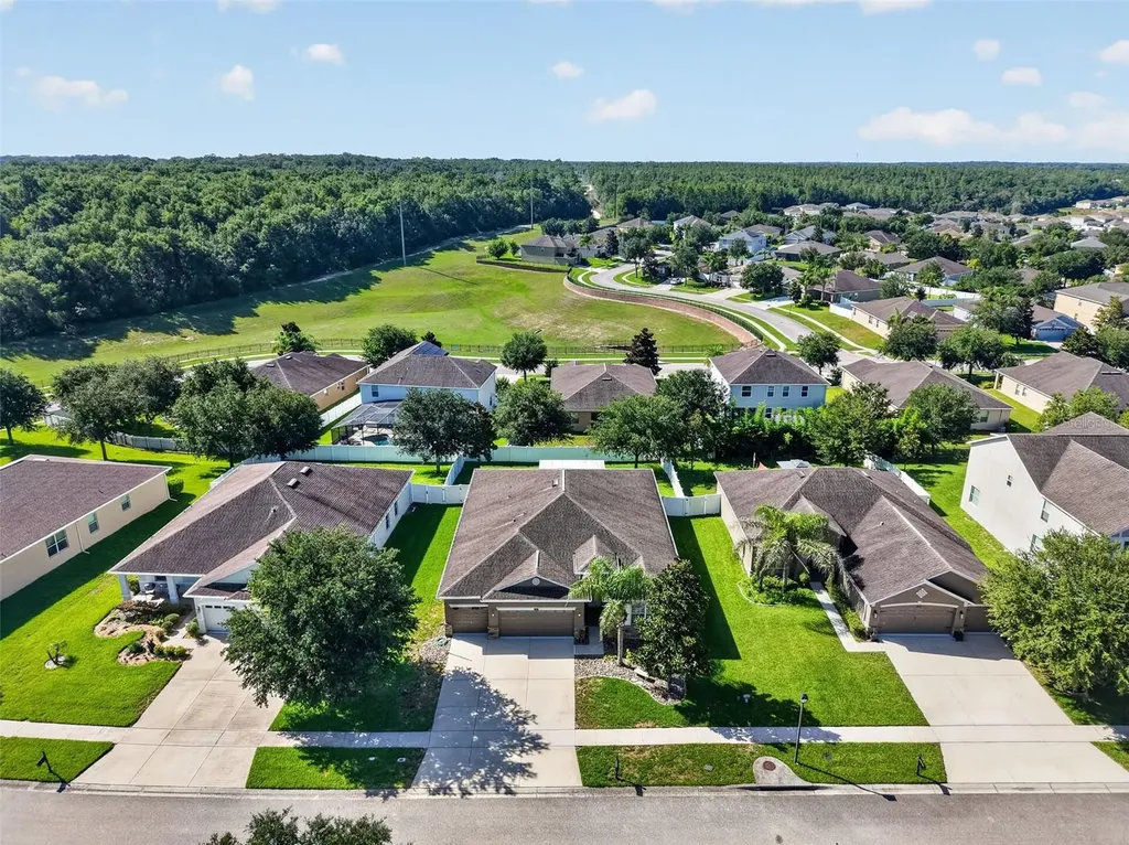 5828 Puzo Place Mount Dora FL 32757