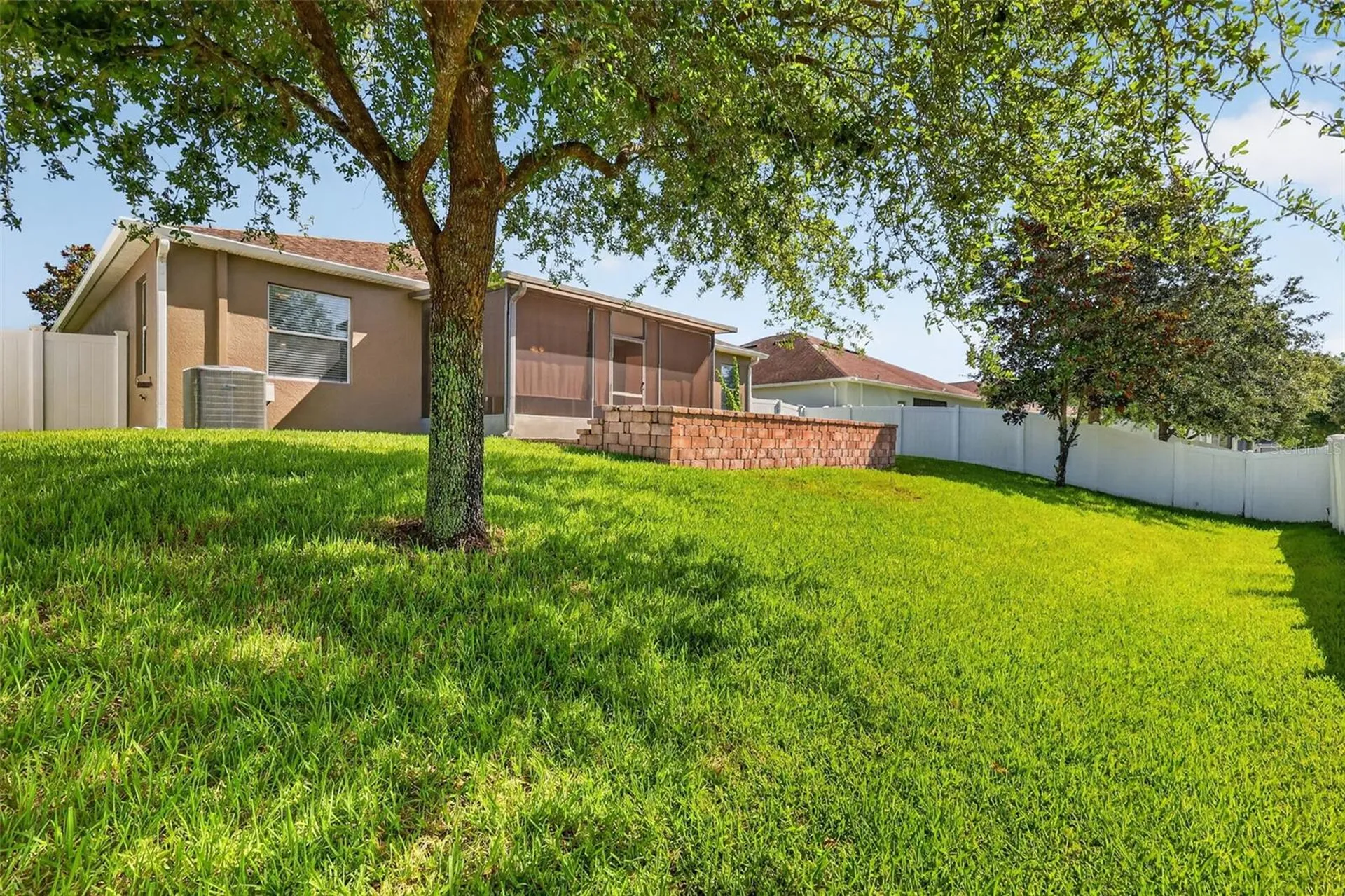 5828 Puzo Place Mount Dora FL 32757