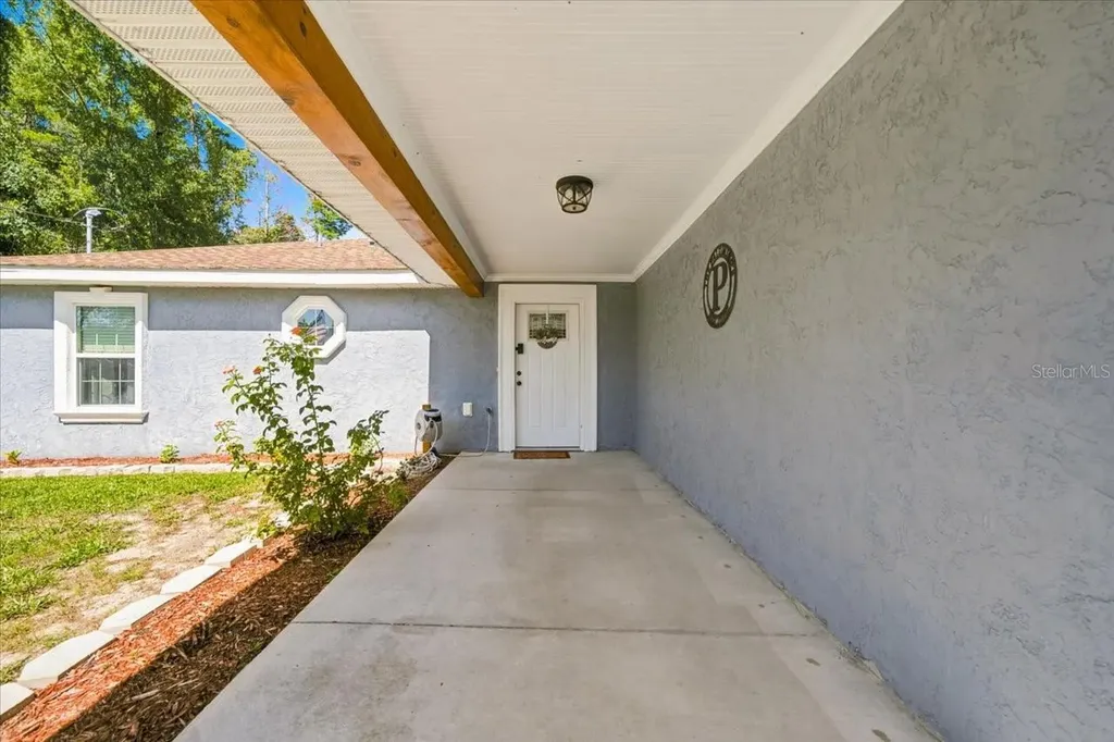 12327 Millington Avenue Weeki Wachee FL 34614
