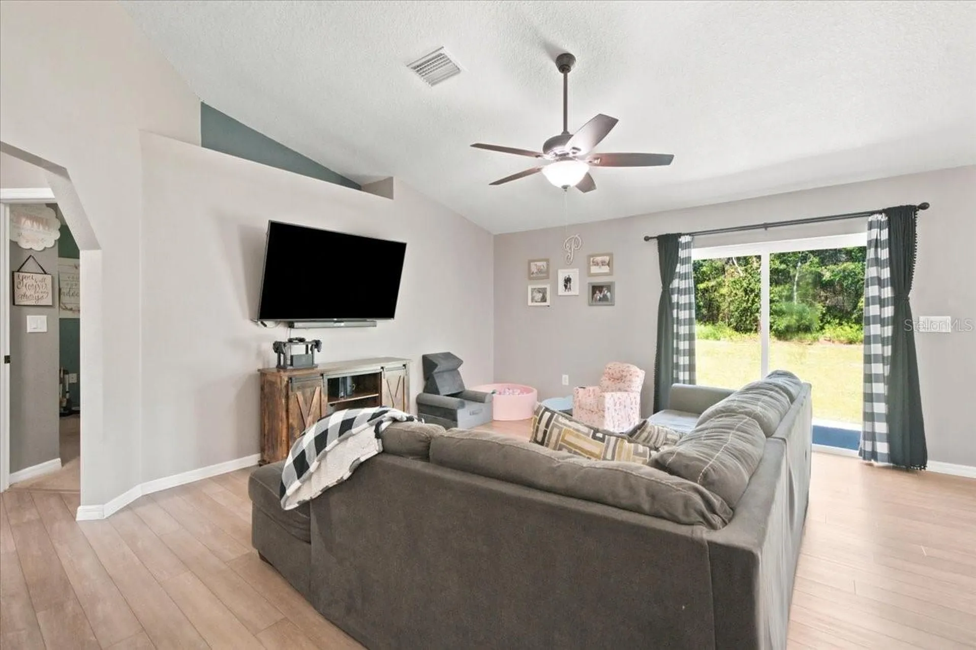 12327 Millington Avenue Weeki Wachee FL 34614