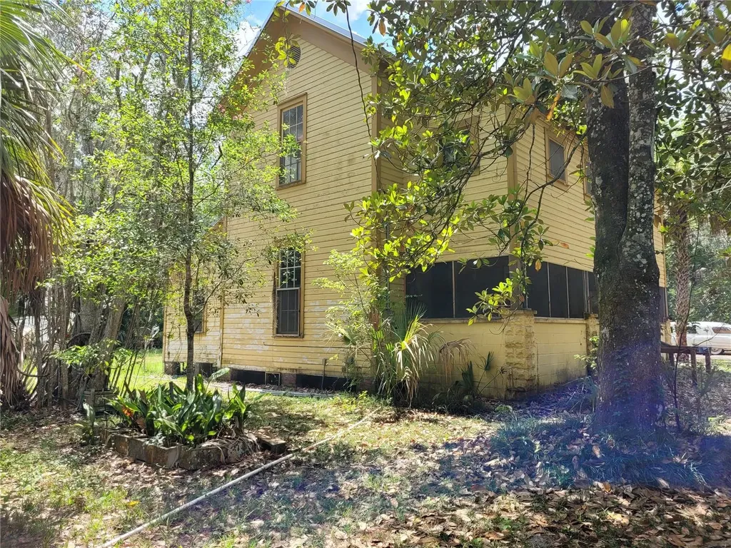 801 NE 1st Street Micanopy FL 32667