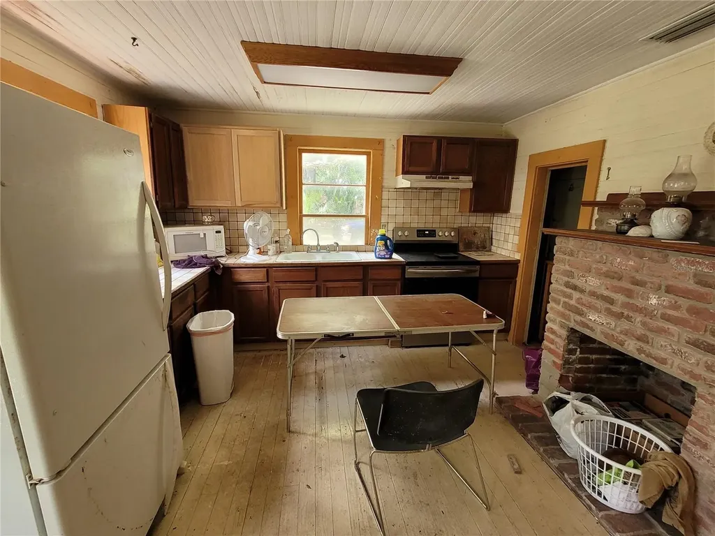 801 NE 1st Street Micanopy FL 32667