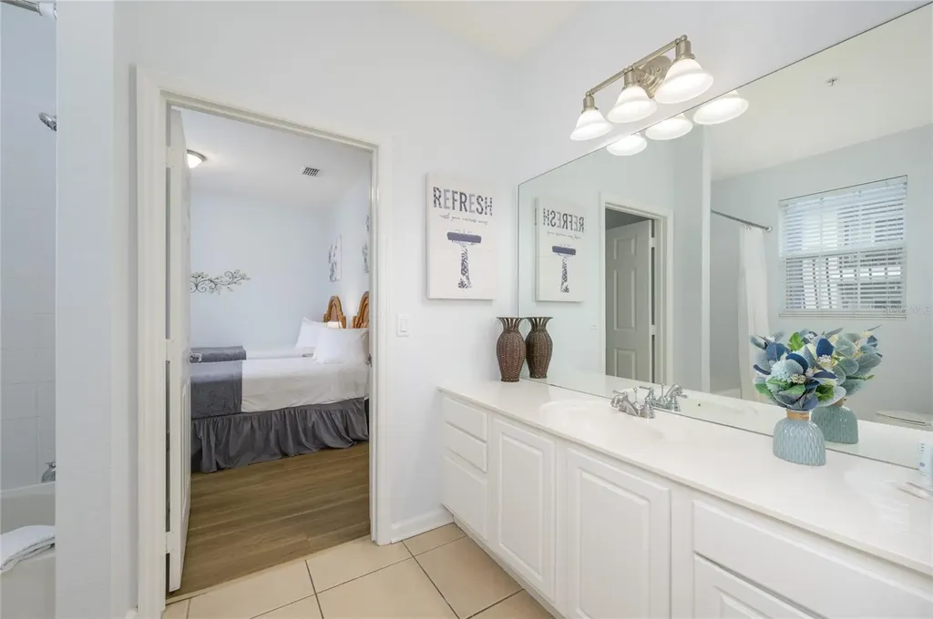 4862 Cayview Avenue Orlando FL 32819