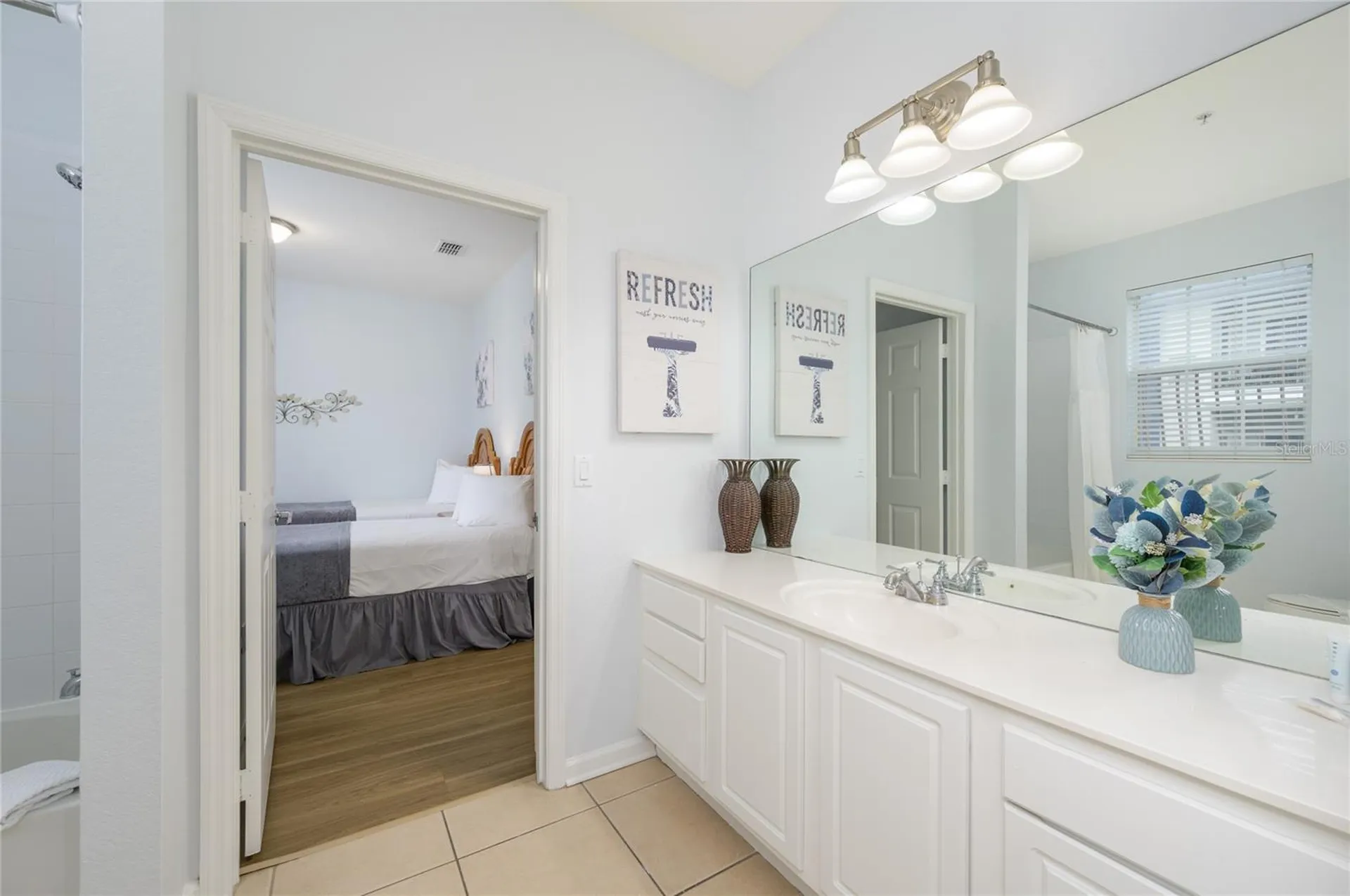 4862 Cayview Avenue Orlando FL 32819