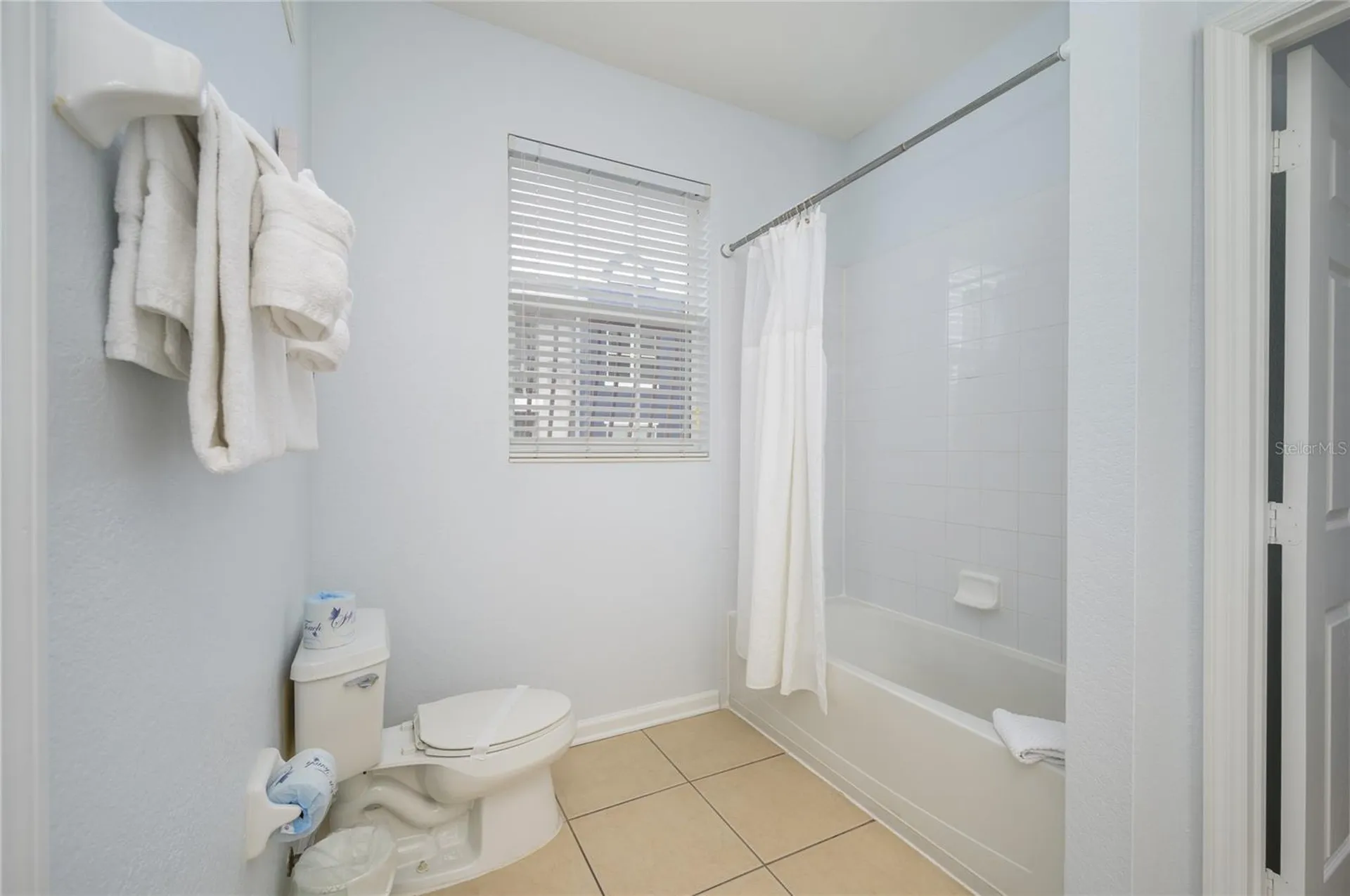 4862 Cayview Avenue Orlando FL 32819