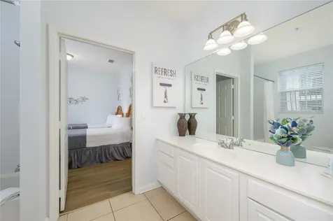 4862 Cayview Avenue Orlando FL 32819