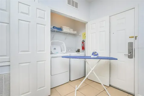 4862 Cayview Avenue Orlando FL 32819