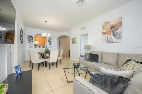 4862 Cayview Avenue Orlando FL 32819