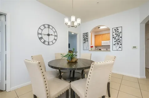 4862 Cayview Avenue Orlando FL 32819