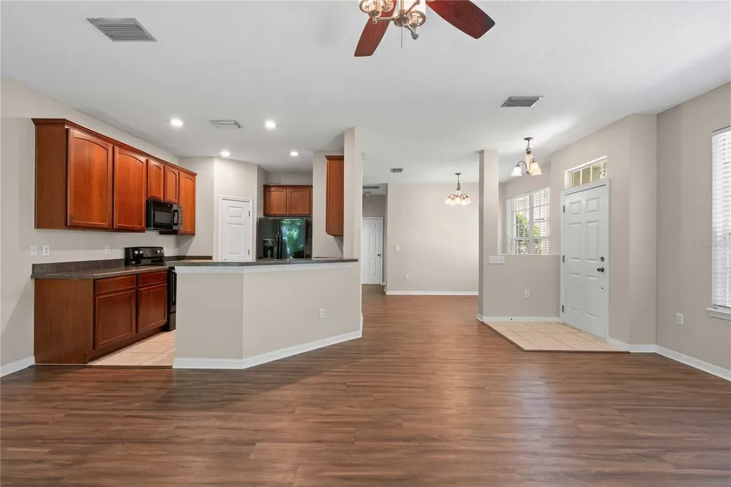 27627 Pleasure Ride Loop Wesley Chapel FL 33544