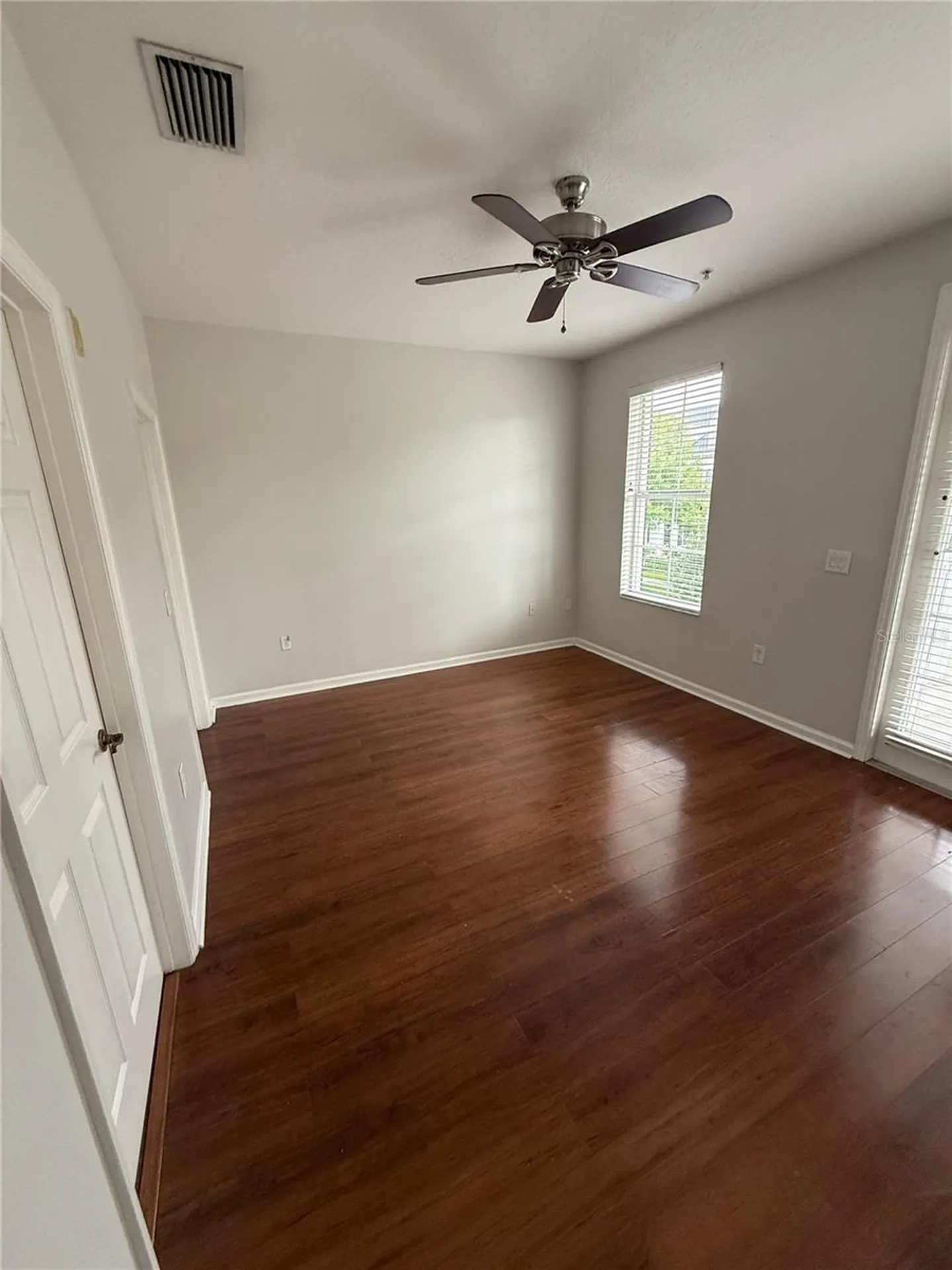 987 Fern Avenue Orlando FL 32814