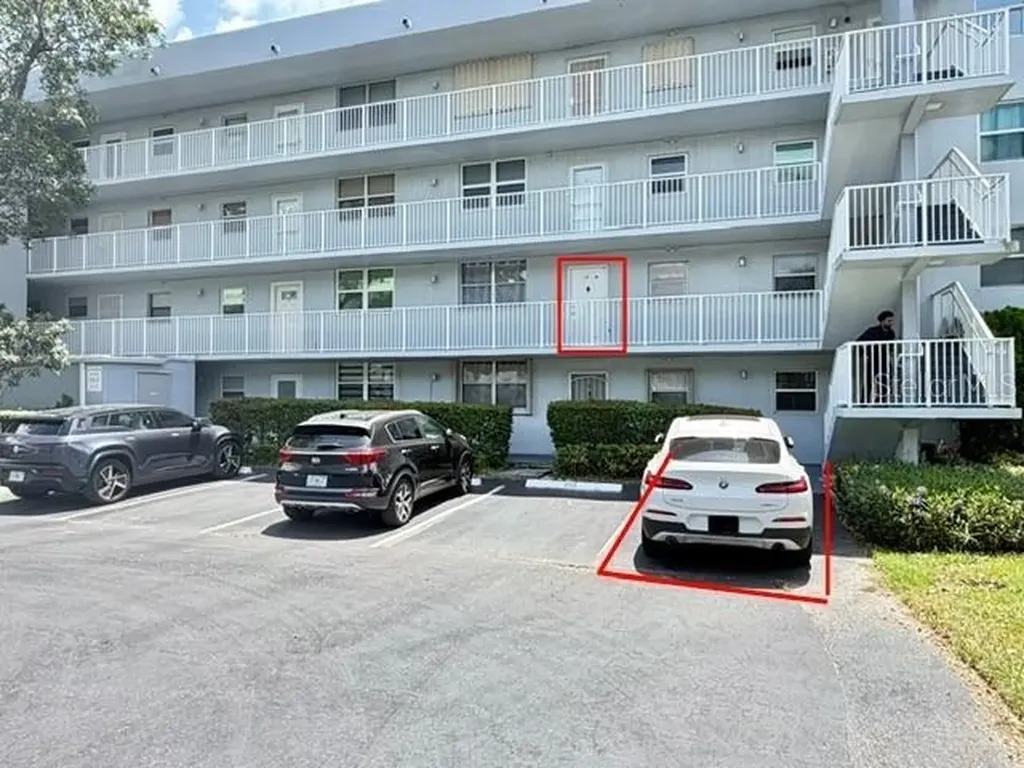 107 Royal Park Drive Oakland Park FL 33309