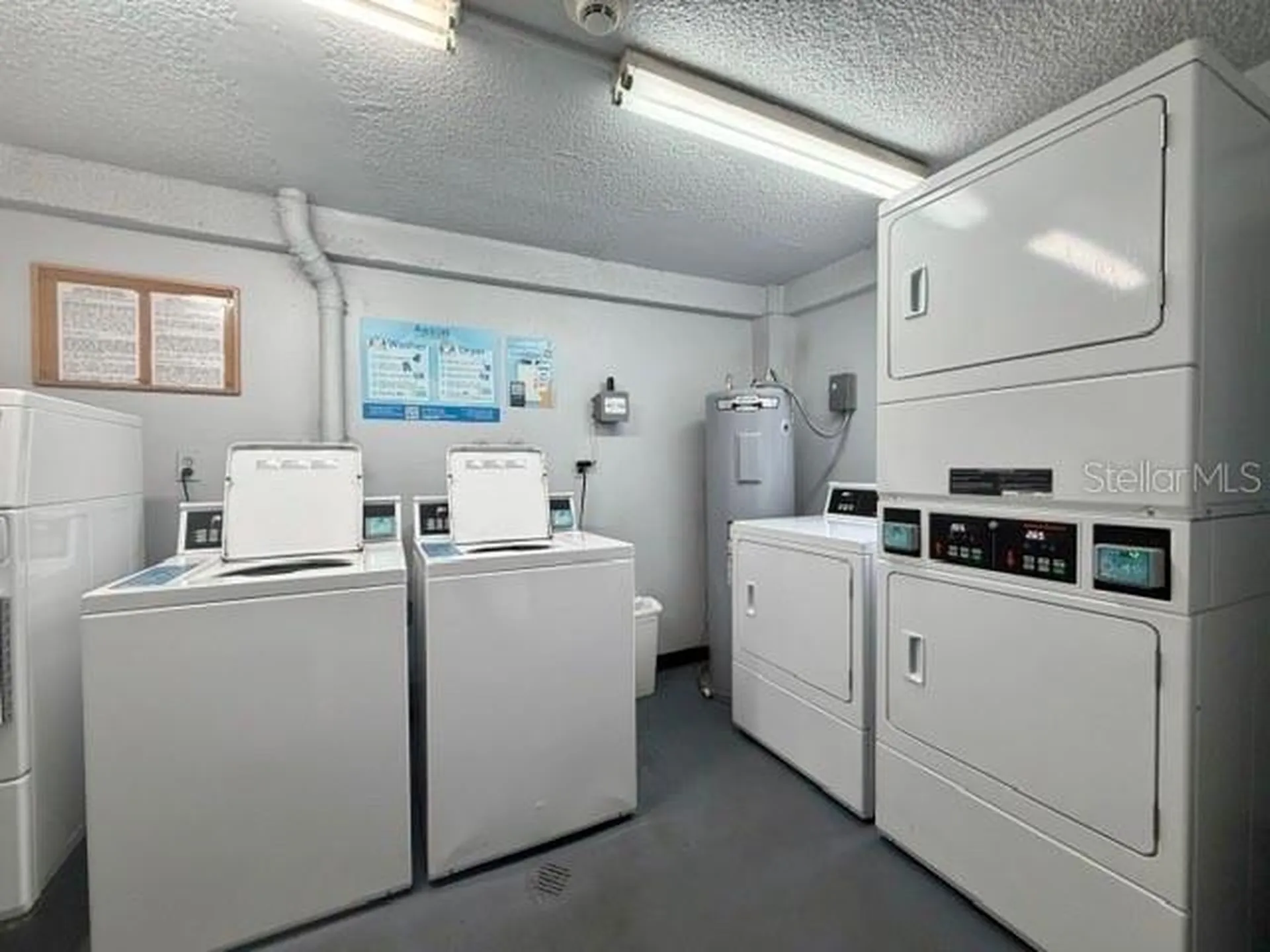 107 Royal Park Drive Oakland Park FL 33309