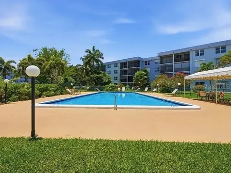 107 Royal Park Drive Oakland Park FL 33309
